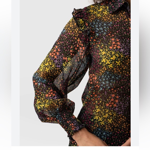 NWT Saint + Sofia Women's Taylor Frill Detail Blouse, Ditsy Floral - Picture 3 of 8